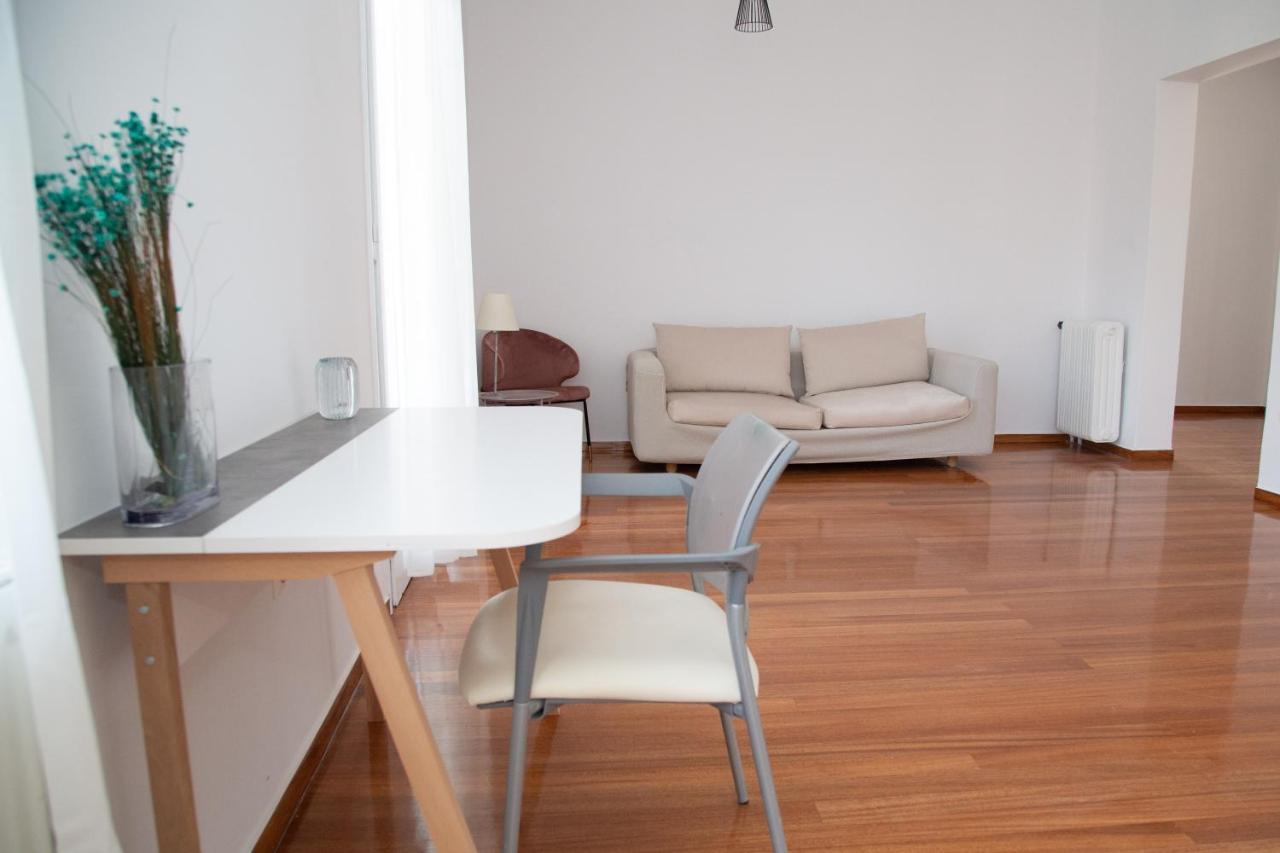 The Athenian House Apartment Bagian luar foto
